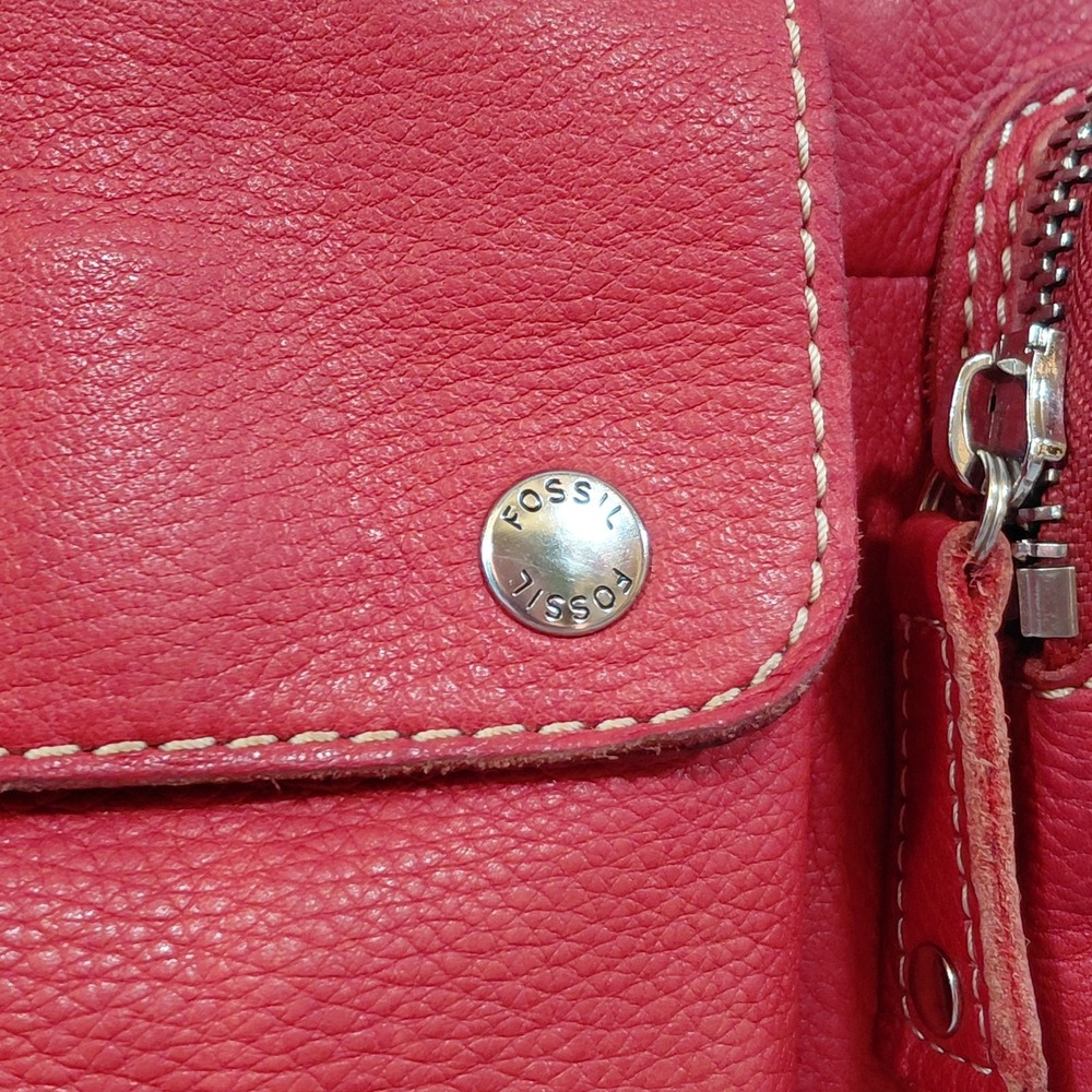 Vtg Y2k Fossil Sutter Genuine Leather Crossbody Bag Red Adjustable Strap Top Zip - Picture 4 of 16